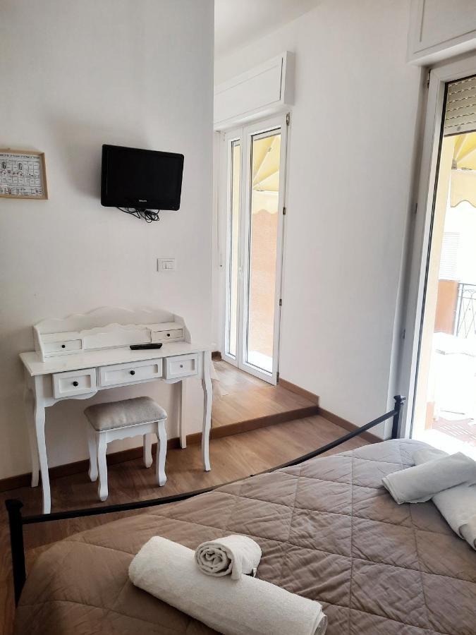 רימיני Hotel La Dolce Vita מראה חיצוני תמונה