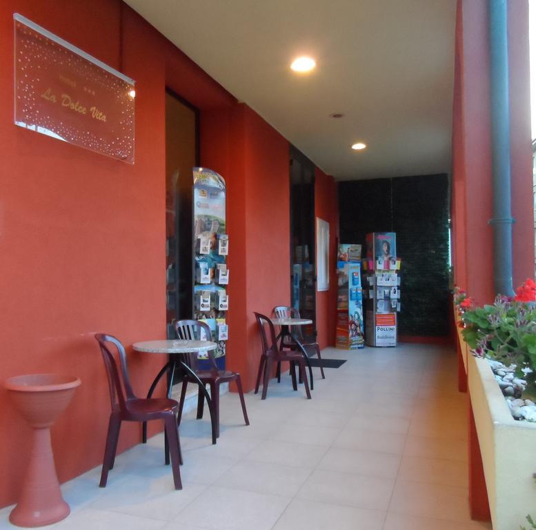 רימיני Hotel La Dolce Vita מראה חיצוני תמונה
