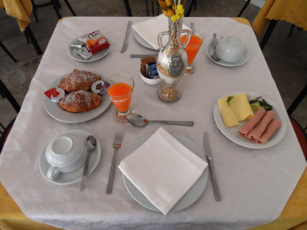 רימיני Hotel La Dolce Vita מראה חיצוני תמונה