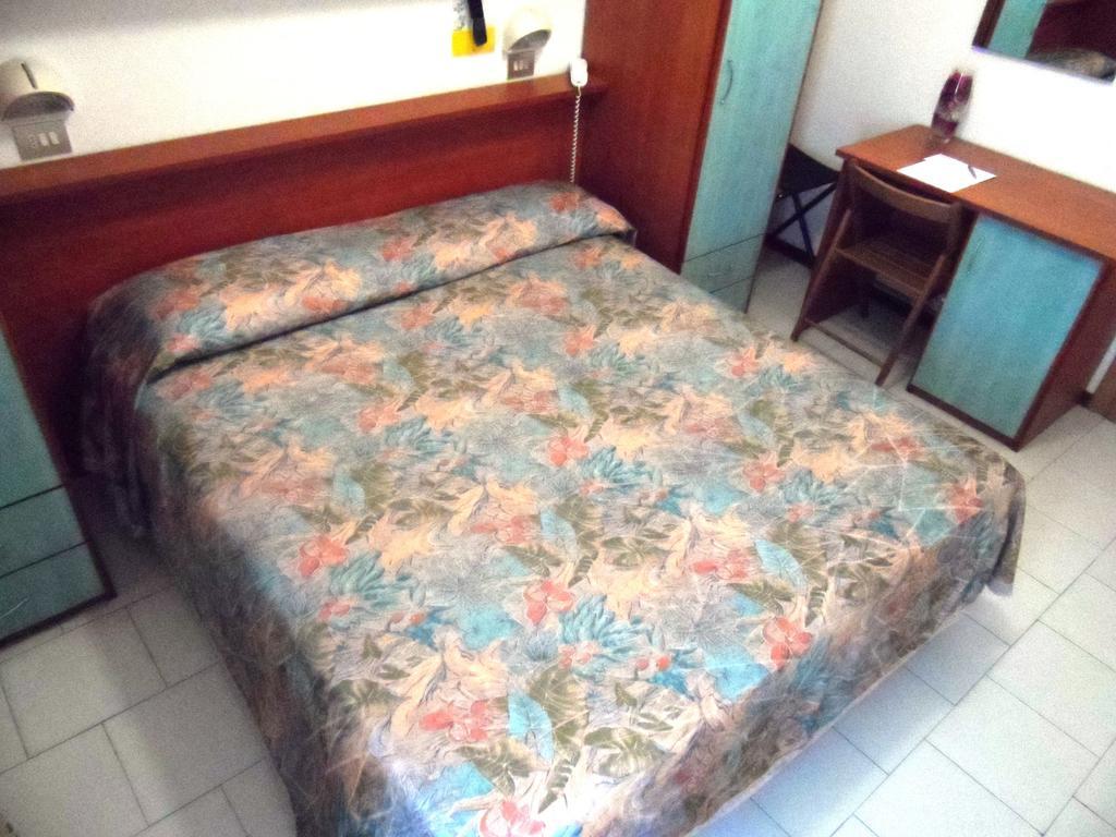 רימיני Hotel La Dolce Vita חדר תמונה