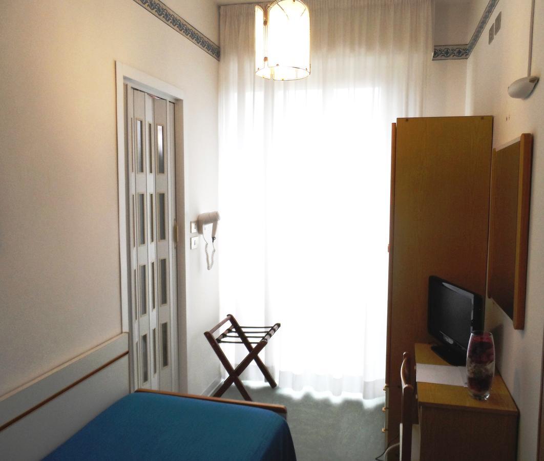 רימיני Hotel La Dolce Vita חדר תמונה
